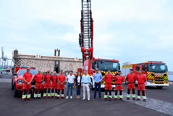El Cabildo refuerza la seguridad de Lanzarote con un nuevo vehículo autoescala